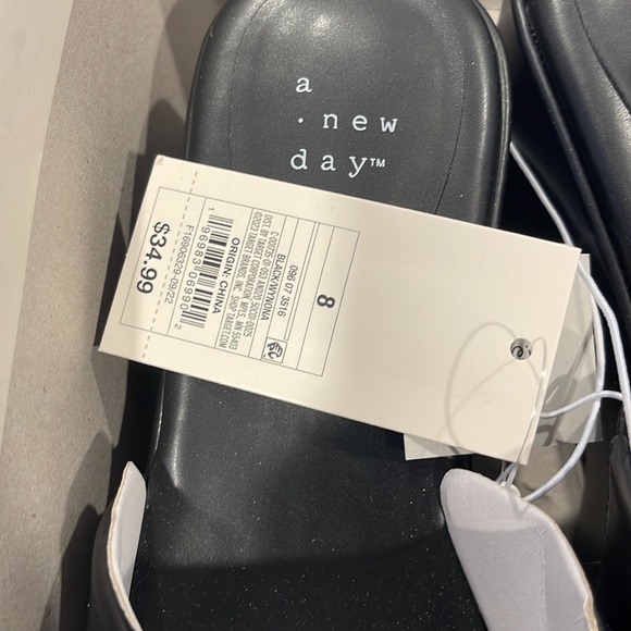 A New Day Black Wynona Platform Sandals - Picture 9 of 10